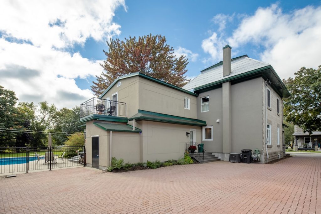 Photo property market