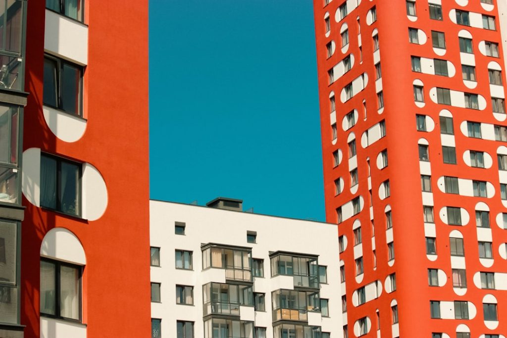 Photo housing market trends